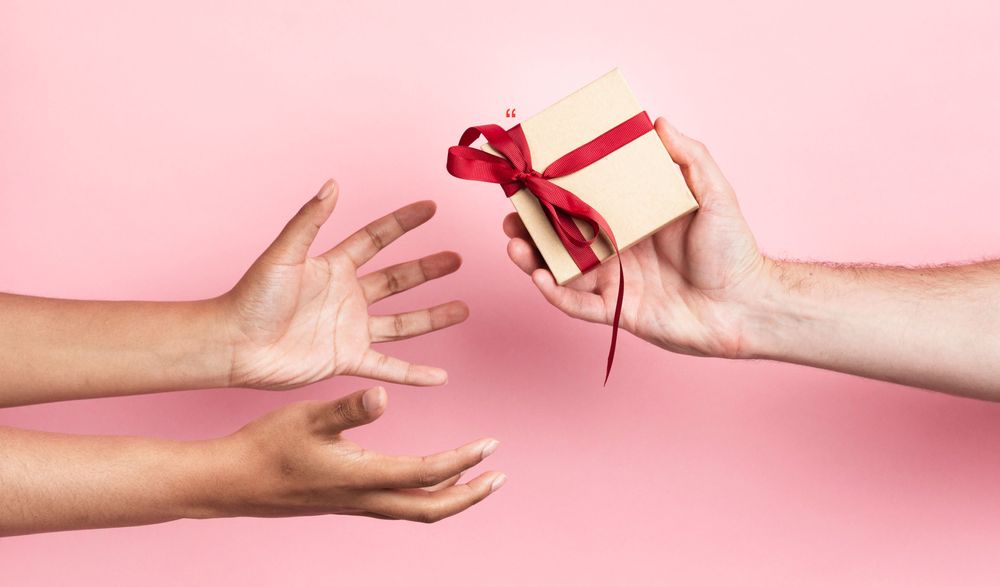 10 Valentine's Day Gifts Under $50